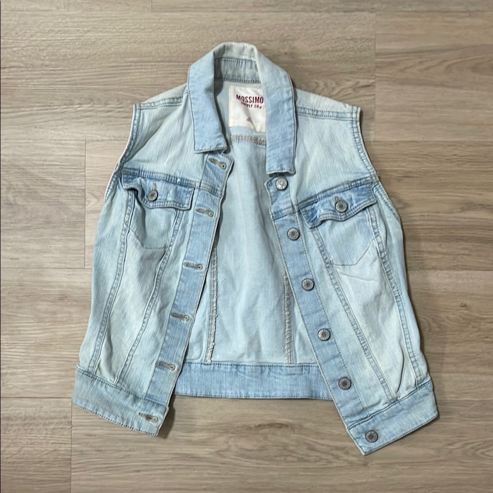 Mossimo Supply Co. Light Wash Denim Jacket